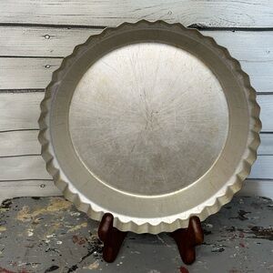 Vintage Wear-Ever #2865 Fluted/Ribbed Aluminum Pie Plate/Pan 10" Inch USA Pan Pi